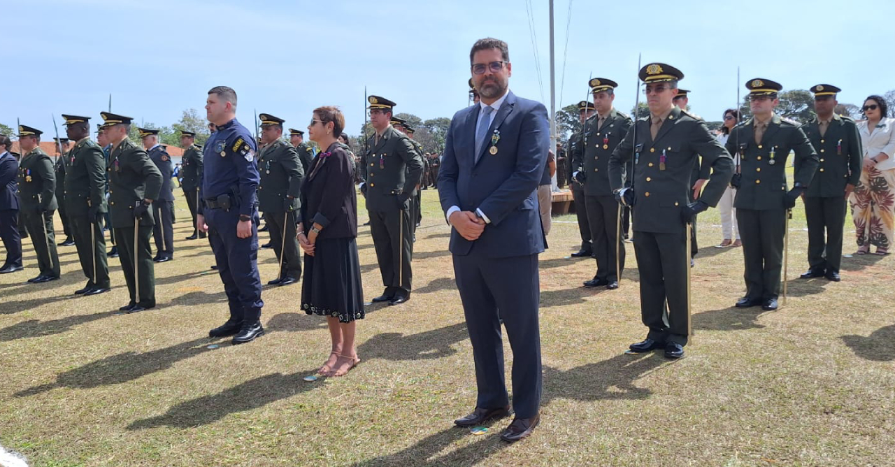 Diretor da Suzano recebe Medalha Exército Brasileiro em Campo Grande (MS)
